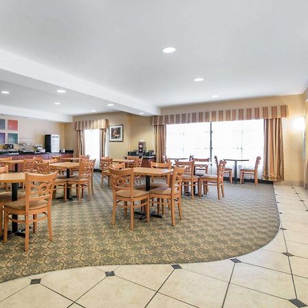 University Inn Vestal מראה חיצוני תמונה