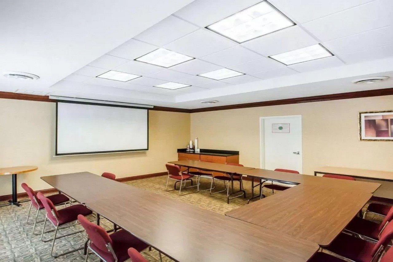 University Inn Vestal מראה חיצוני תמונה