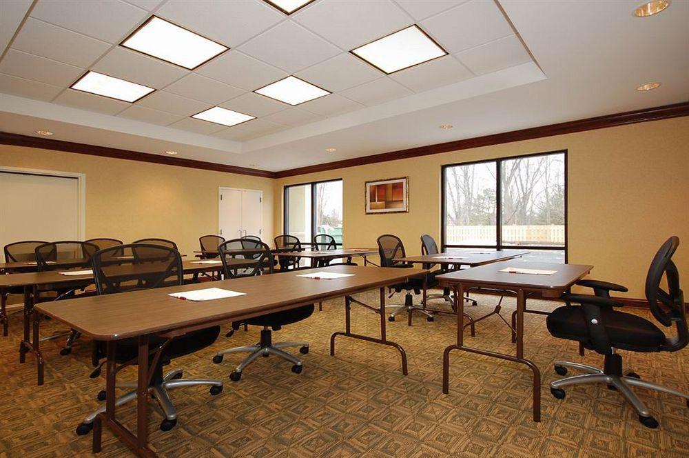 University Inn Vestal מראה חיצוני תמונה