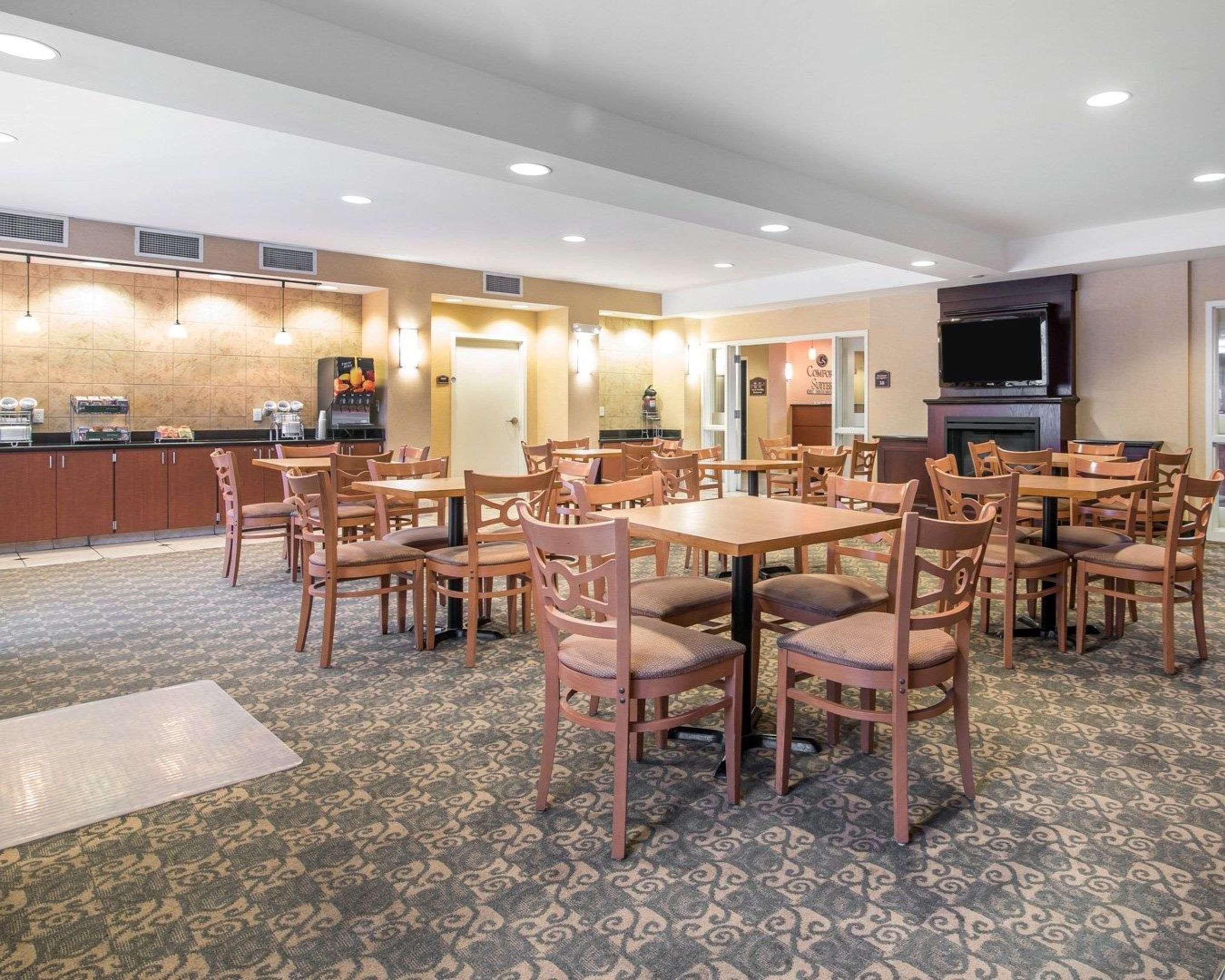 University Inn Vestal מראה חיצוני תמונה