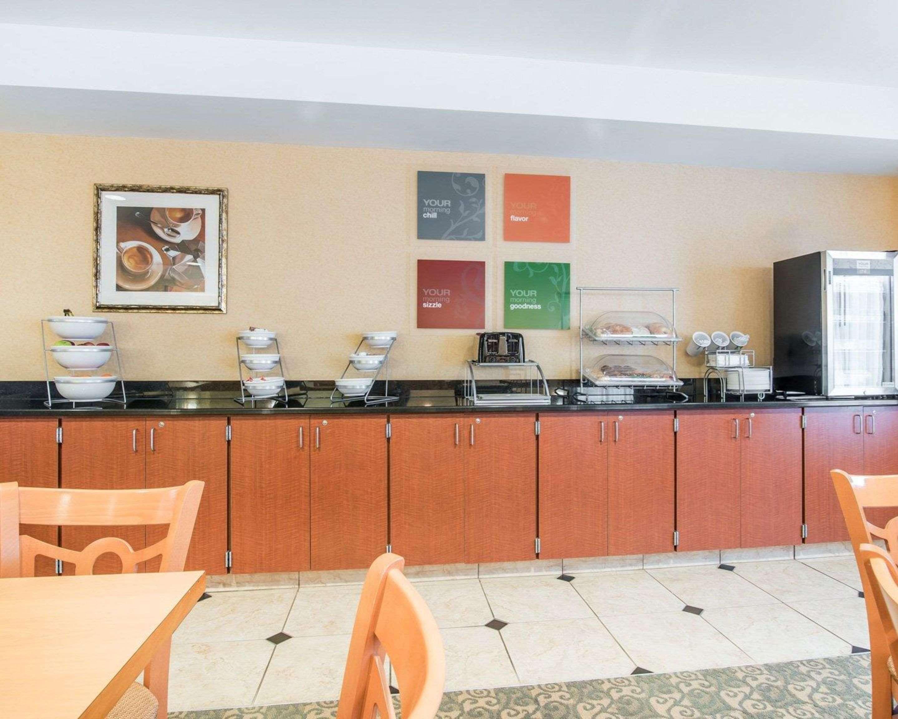 University Inn Vestal מראה חיצוני תמונה
