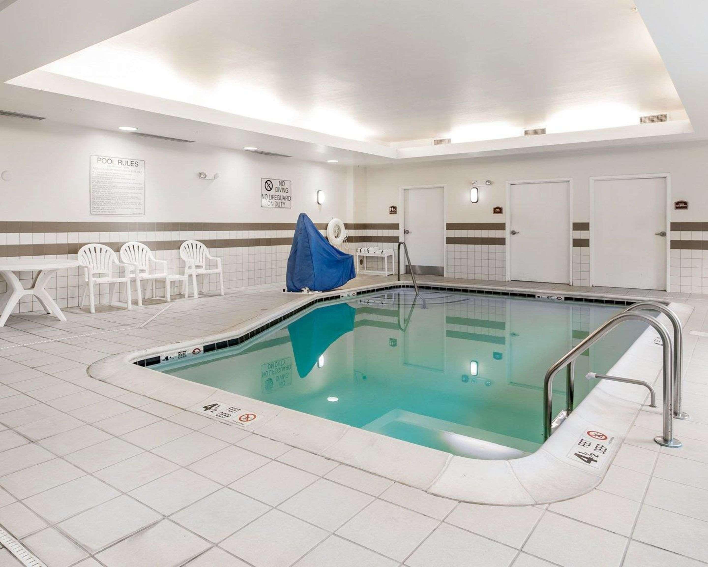 University Inn Vestal מראה חיצוני תמונה