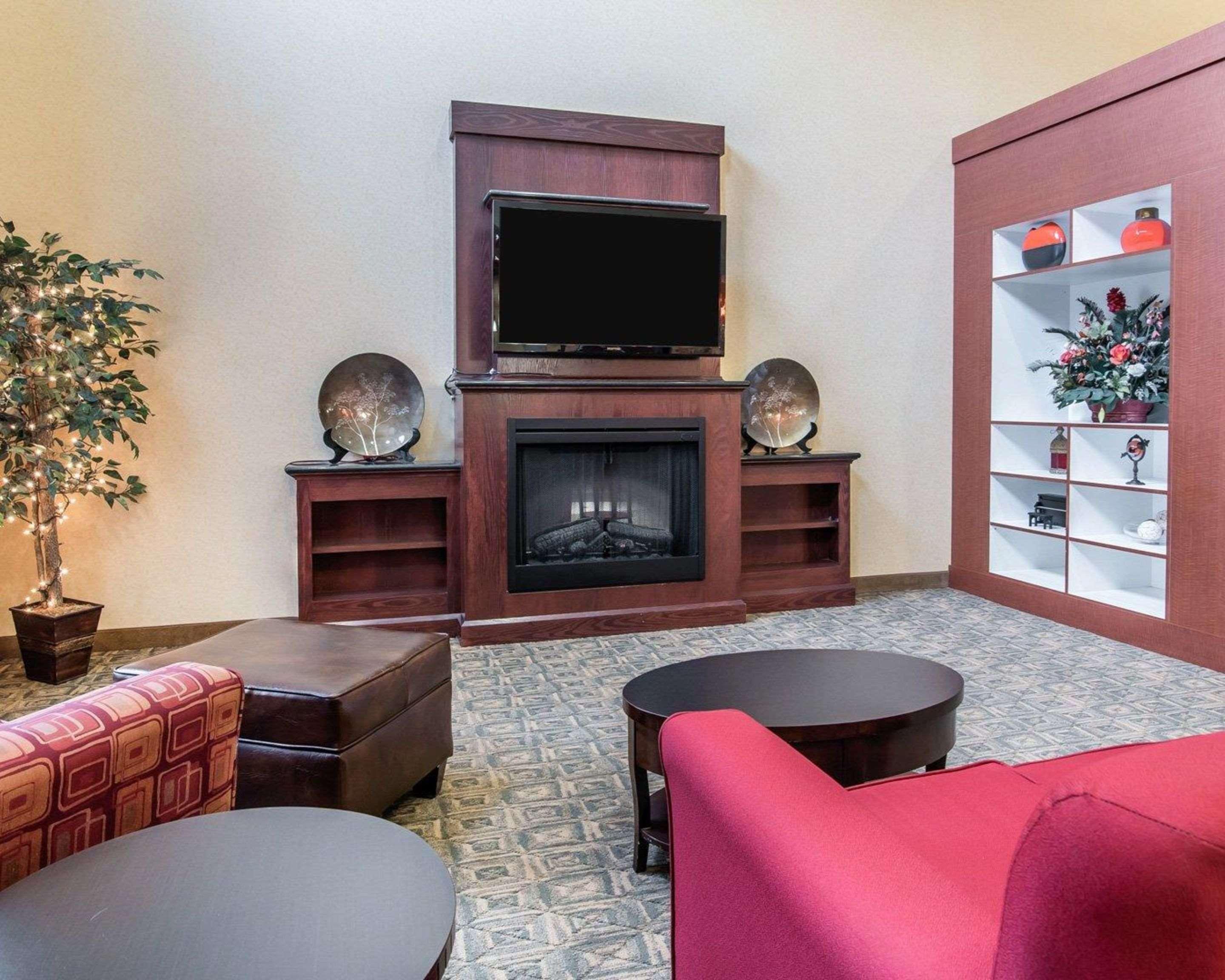 University Inn Vestal מראה חיצוני תמונה
