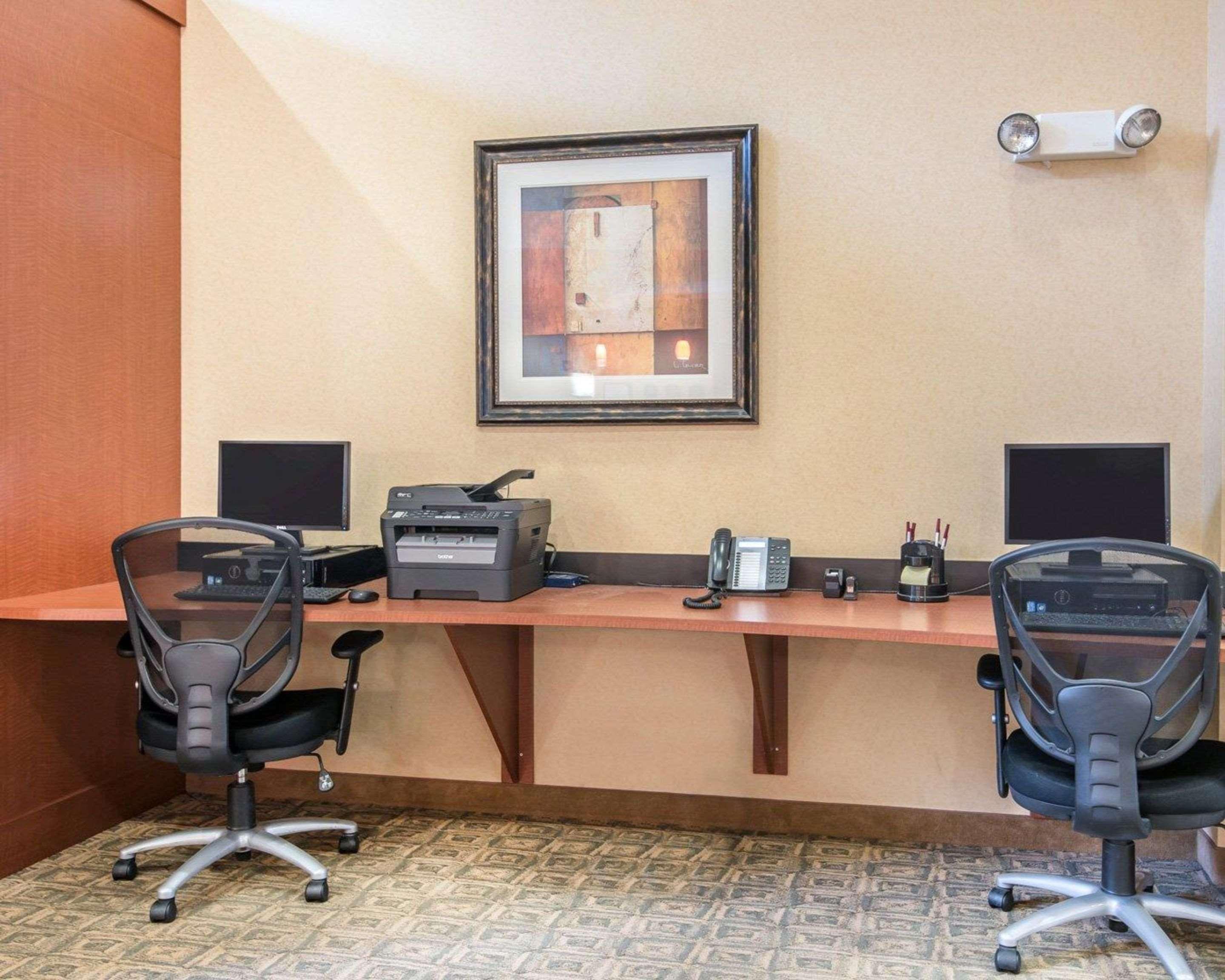 University Inn Vestal מראה חיצוני תמונה