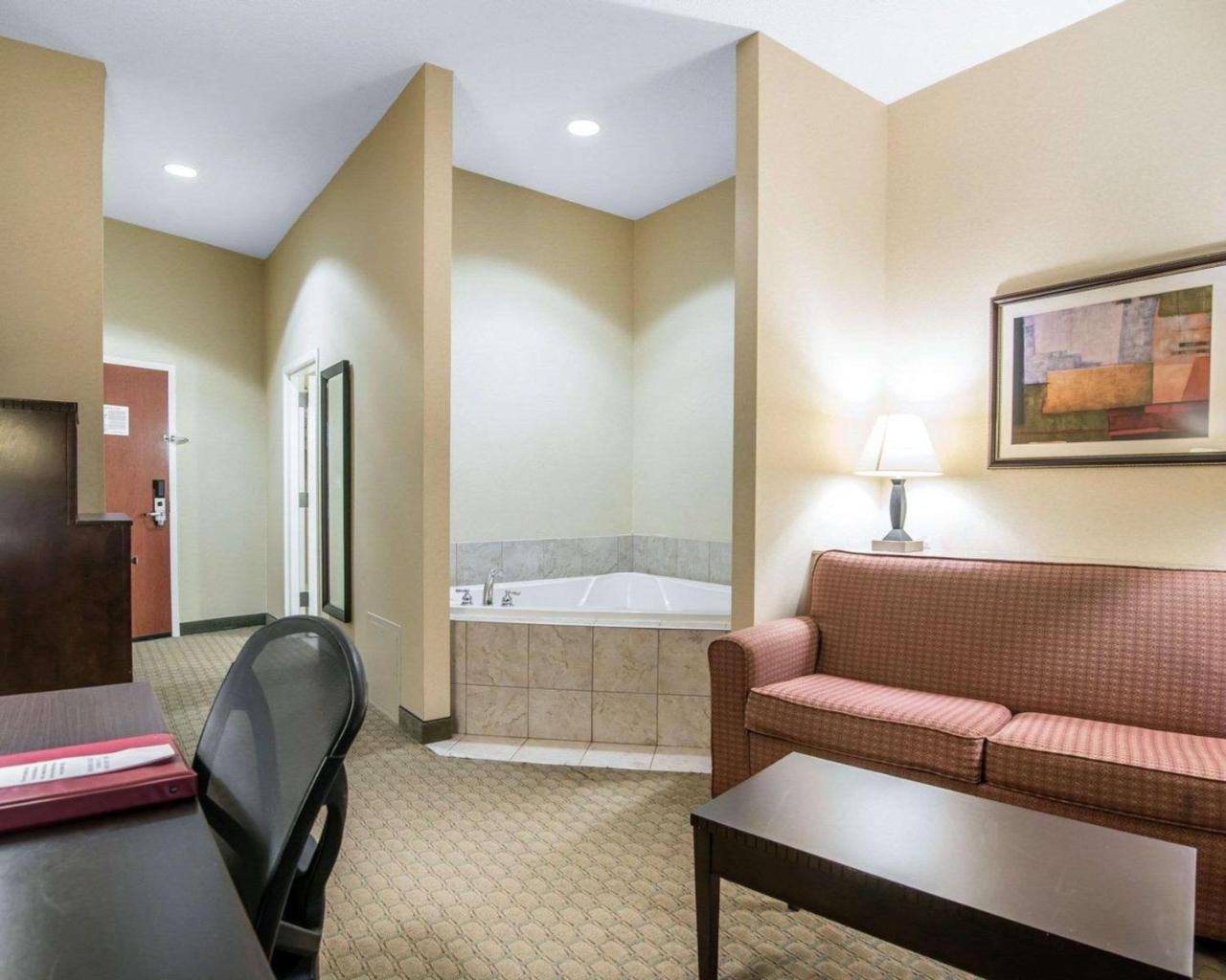 University Inn Vestal מראה חיצוני תמונה