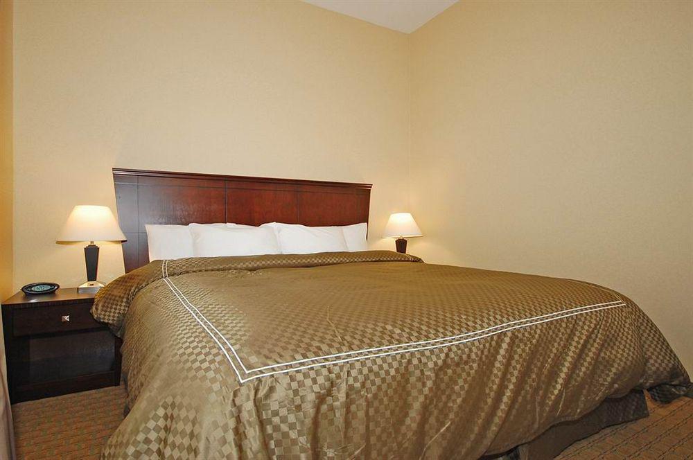 University Inn Vestal מראה חיצוני תמונה